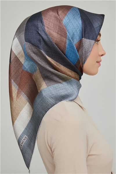Armine Sura İpek Eşarp 21Ka8623 08