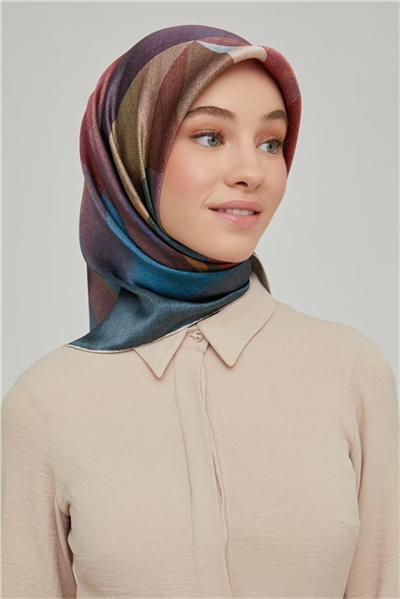 Armine Sura İpek Eşarp 21Ka8623 09