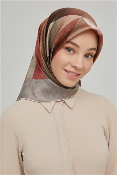 Armine Sura İpek Eşarp 21Ka8623 10