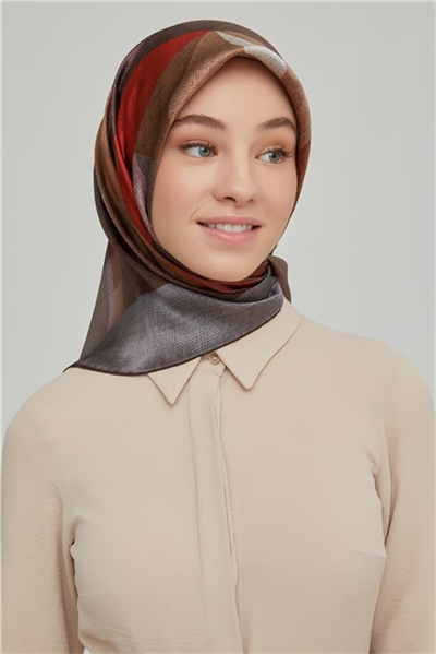 Armine Sura İpek Eşarp 21Ka8623 35
