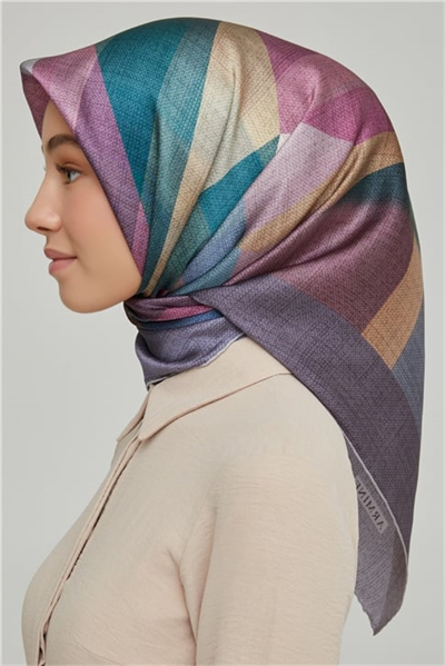 Armine Sura İpek Eşarp 21Ka8623 39