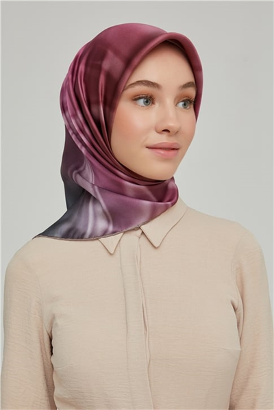 Armine Sura İpek Eşarp 21Ka8624 04
