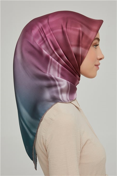 Armine Sura İpek Eşarp 21Ka8624 04