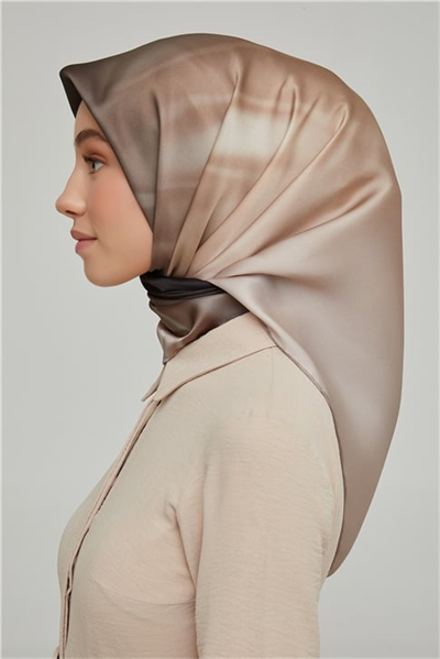 Armine Sura İpek Eşarp 21Ka8624 11