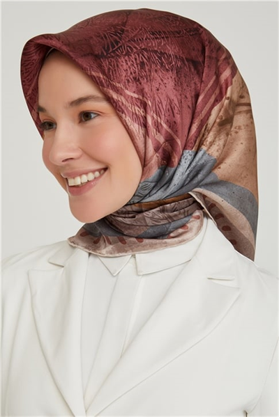 Armine Sura İpek Eşarp 21Ka8625 08