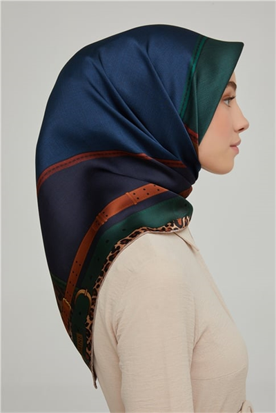 Armine Sura İpek Eşarp 21Ka8626 08