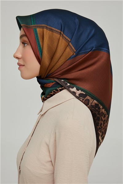 Armine Sura İpek Eşarp 21Ka8626 08