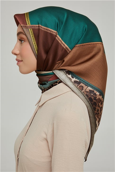 Armine Sura İpek Eşarp 21Ka8626 39