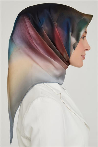 Armine Sura İpek Eşarp 21Ka8627 04