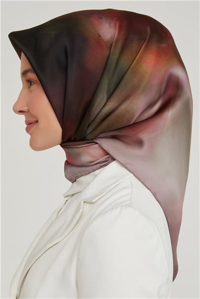 Armine Sura İpek Eşarp 21Ka8627 05