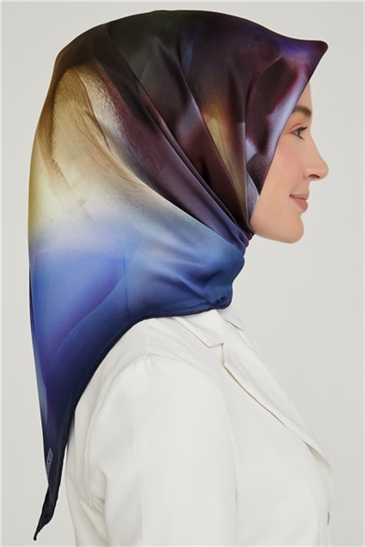 Armine Sura İpek Eşarp 21Ka8627 08