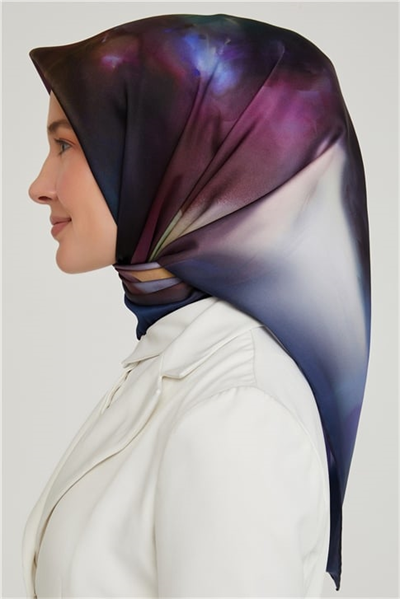Armine Sura İpek Eşarp 21Ka8627 08