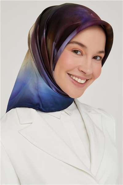 Armine Sura İpek Eşarp 21Ka8627 08