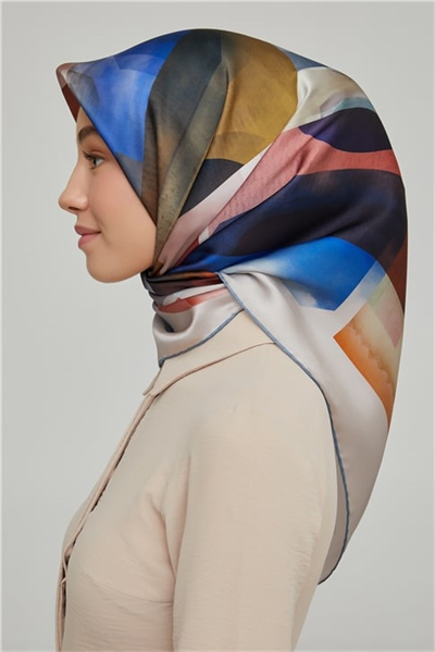 Armine Sura İpek Eşarp 21Ka8628 01