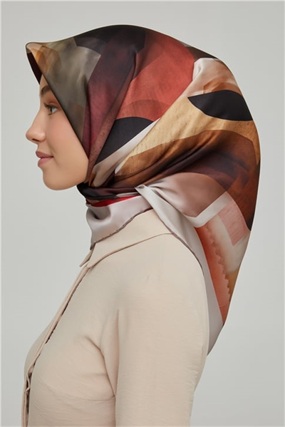 Armine Sura İpek Eşarp 21Ka8628 02