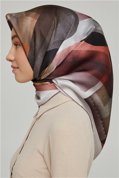 Armine Sura İpek Eşarp 21Ka8628 04