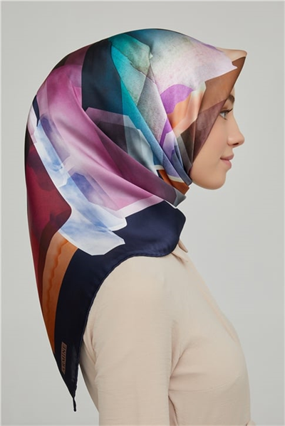 Armine Sura İpek Eşarp 21Ka8628 06