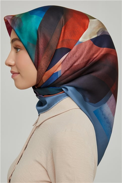Armine Sura İpek Eşarp 21Ka8628 07