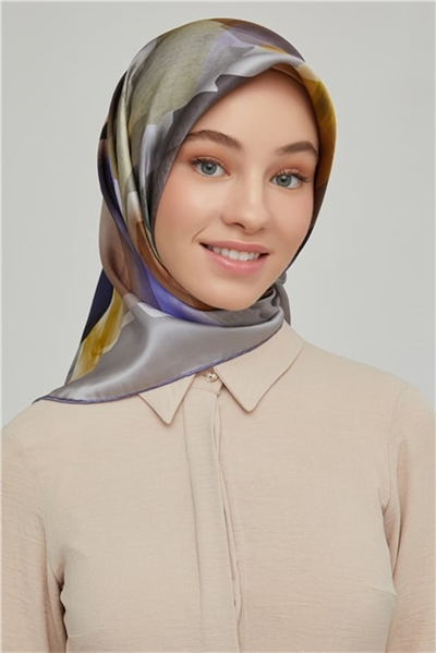 Armine Sura İpek Eşarp 21Ka8628 10