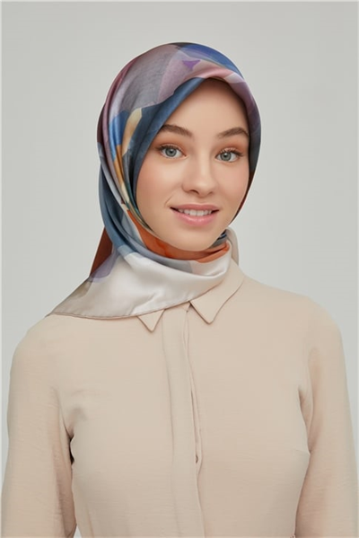 Armine Sura İpek Eşarp 21Ka8628 31