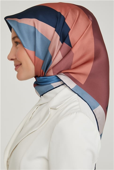 Armine Sura İpek Eşarp 21Ka8629 01