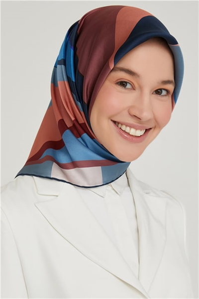 Armine Sura İpek Eşarp 21Ka8629 01