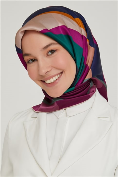 Armine Sura İpek Eşarp 21Ka8629 39