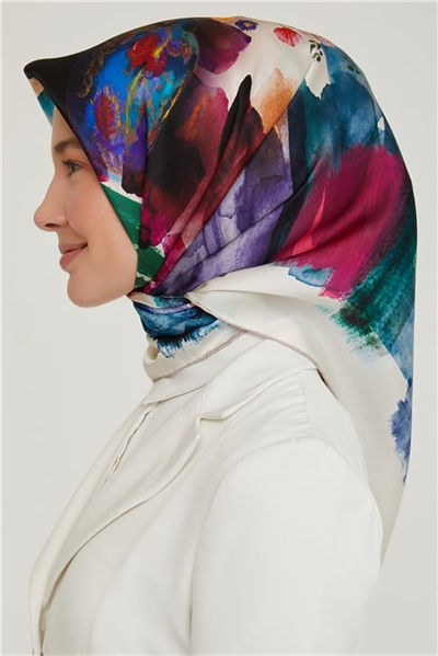 Armine Sura İpek Eşarp 21Ka8630 02