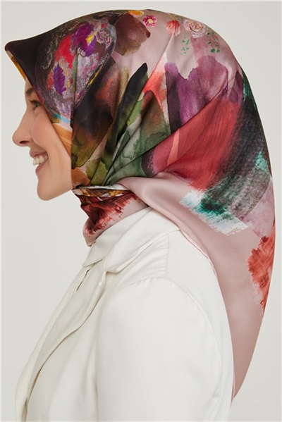 Armine Sura İpek Eşarp 21Ka8630 05