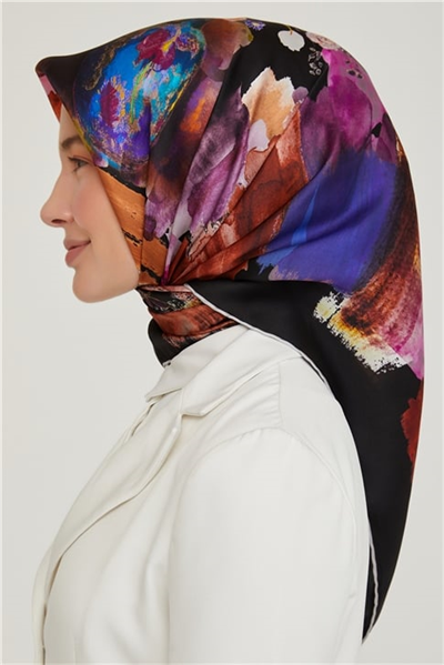 Armine Sura İpek Eşarp 21Ka8630 06