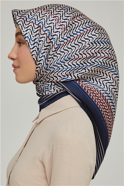 Armine Sura İpek Eşarp 21Ka8631 01