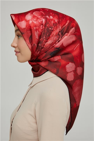 Armine Sura İpek Eşarp 21Ka8632 02