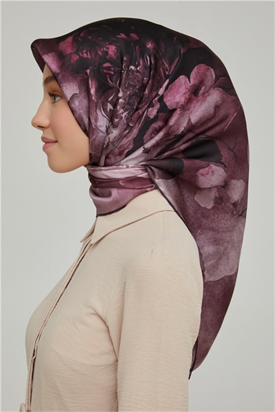 Armine Sura İpek Eşarp 21Ka8632 07