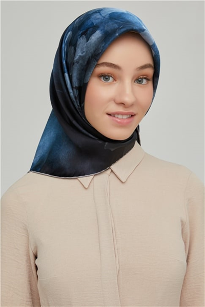Armine Sura İpek Eşarp 21Ka8632 11