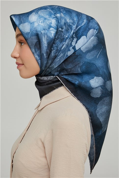 Armine Sura İpek Eşarp 21Ka8632 11