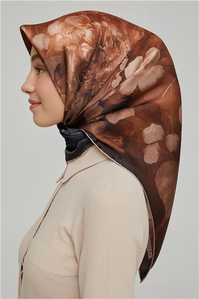 Armine Sura İpek Eşarp 21Ka8632 12