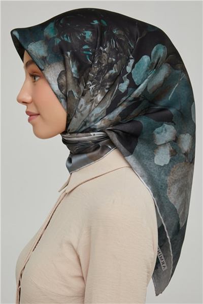 Armine Sura İpek Eşarp 21Ka8632 38