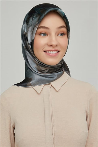 Armine Sura İpek Eşarp 21Ka8632 38