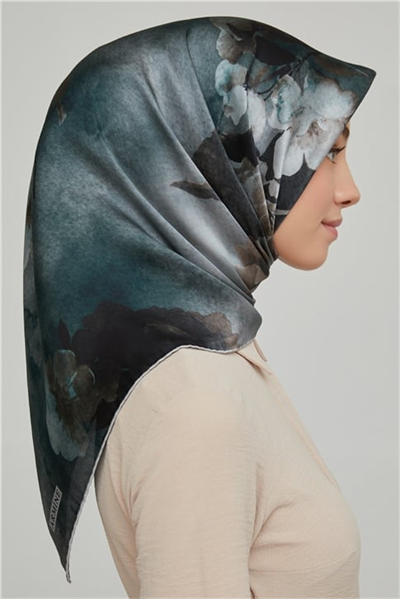 Armine Sura İpek Eşarp 21Ka8632 38