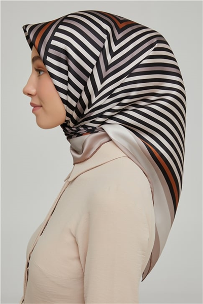 Armine Sura İpek Eşarp 21Ka8633 31
