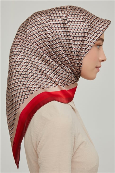 Armine Sura İpek Eşarp 21Ka8634 04