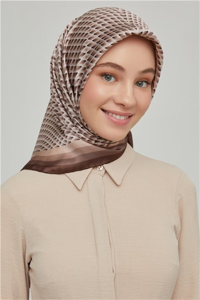 Armine Sura İpek Eşarp 21Ka8634 05