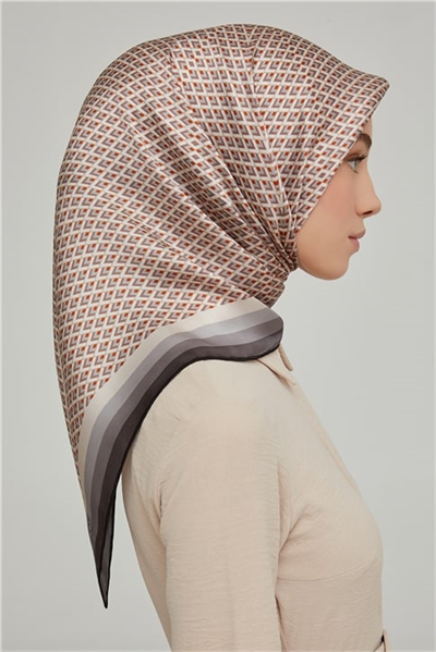Armine Sura İpek Eşarp 21Ka8634 35