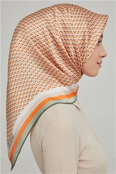 Armine Sura İpek Eşarp 21Ka8634 42