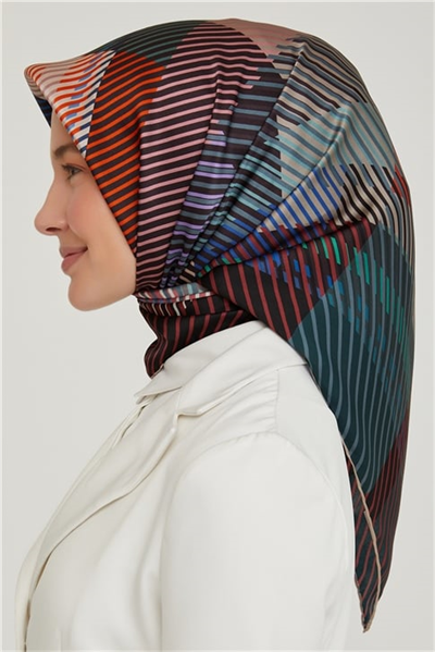 Armine Sura İpek Eşarp 21Ka8635 33