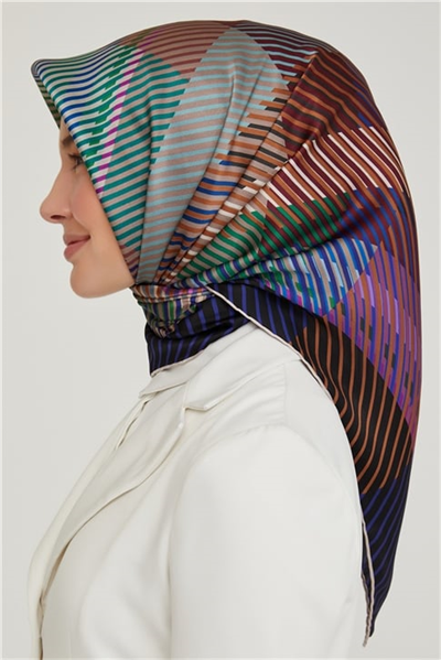 Armine Sura İpek Eşarp 21Ka8635 35