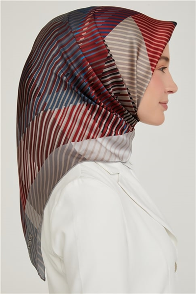 Armine Sura İpek Eşarp 21Ka8635 39