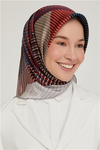 Armine Sura İpek Eşarp 21Ka8635 39