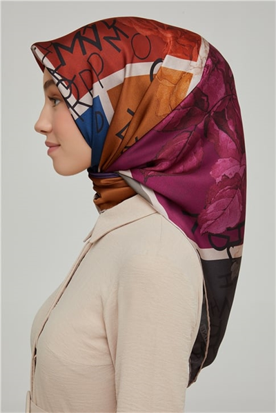 Armine Sura İpek Eşarp 21Ka8637 04