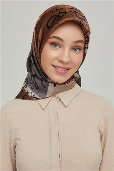 Armine Sura İpek Eşarp 21Ka8637 07